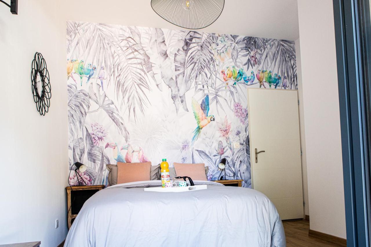 Chambre Tropicale Privee Au Coeur D'Un Village Calme Et Proche Du Vignoble Vinzelles Εξωτερικό φωτογραφία